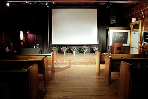 14 pews theater