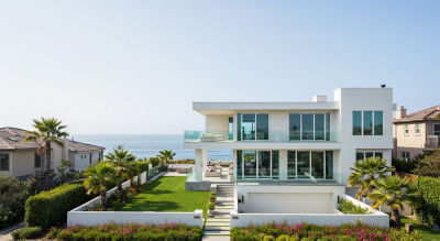 Beachfront mansion in Newport Beach