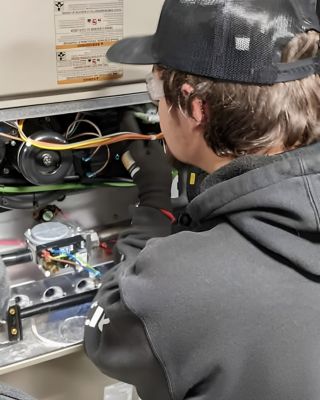 McCordsville heating air conditioning furnace repair technicians from Williams Comfort Air