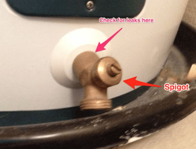 Drain valve/spigot at the bottom of a tank water heater