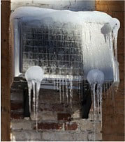 Frozen air conditioner unit