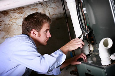  Technician repairing