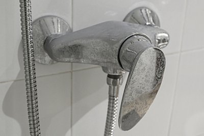 hard water stains due to the hard water in AZ 