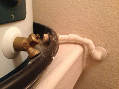 Hot water drain valve on water heater