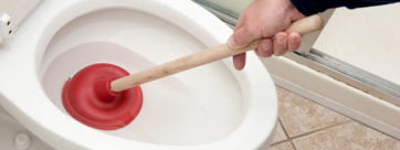 Plunging Your Toilet: Advice to Help You Plunge Toilets Correctly