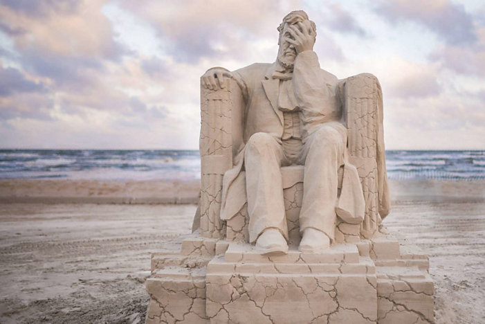 Abraham Lincoln Sand Sculpture