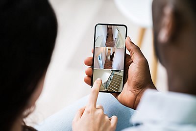 Viewing security camera video on a mobile phone