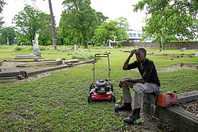 Houston's Olivewood Cemetery