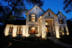 Outdoor lightning fixtures