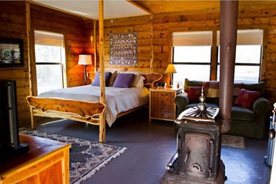 Romantic Log Cabin