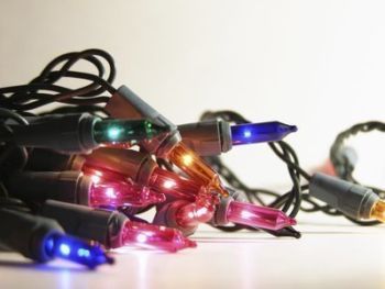 How Many Christmas Lights Can I Plug Into a Circuit? - Energy 