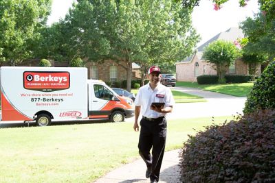 Berkeys Technician approaching Home Southlake TX