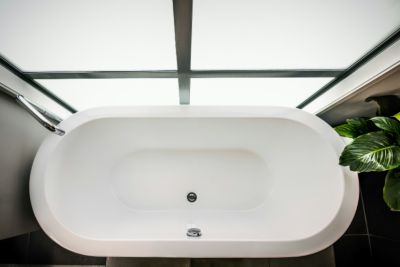 modern bath tub, history of baths