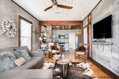  Urban Myrtle Bungalow