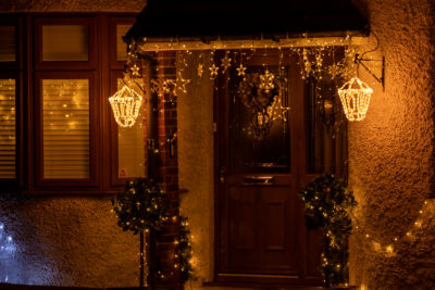 outdoor home with holiday lights